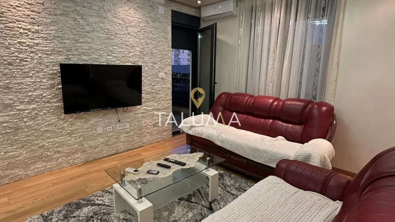 Izdavanje, jednosoban stan, 49m², City Kvart, Podgorica