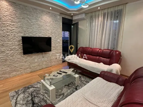 Izdavanje, jednosoban stan, 49m², City Kvart, Podgorica