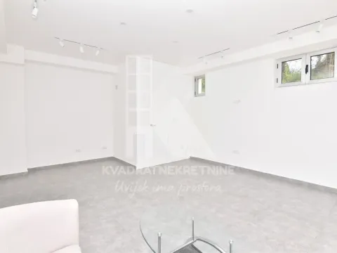 Sale, office space, 27m², Centar, Podgorica - image 4