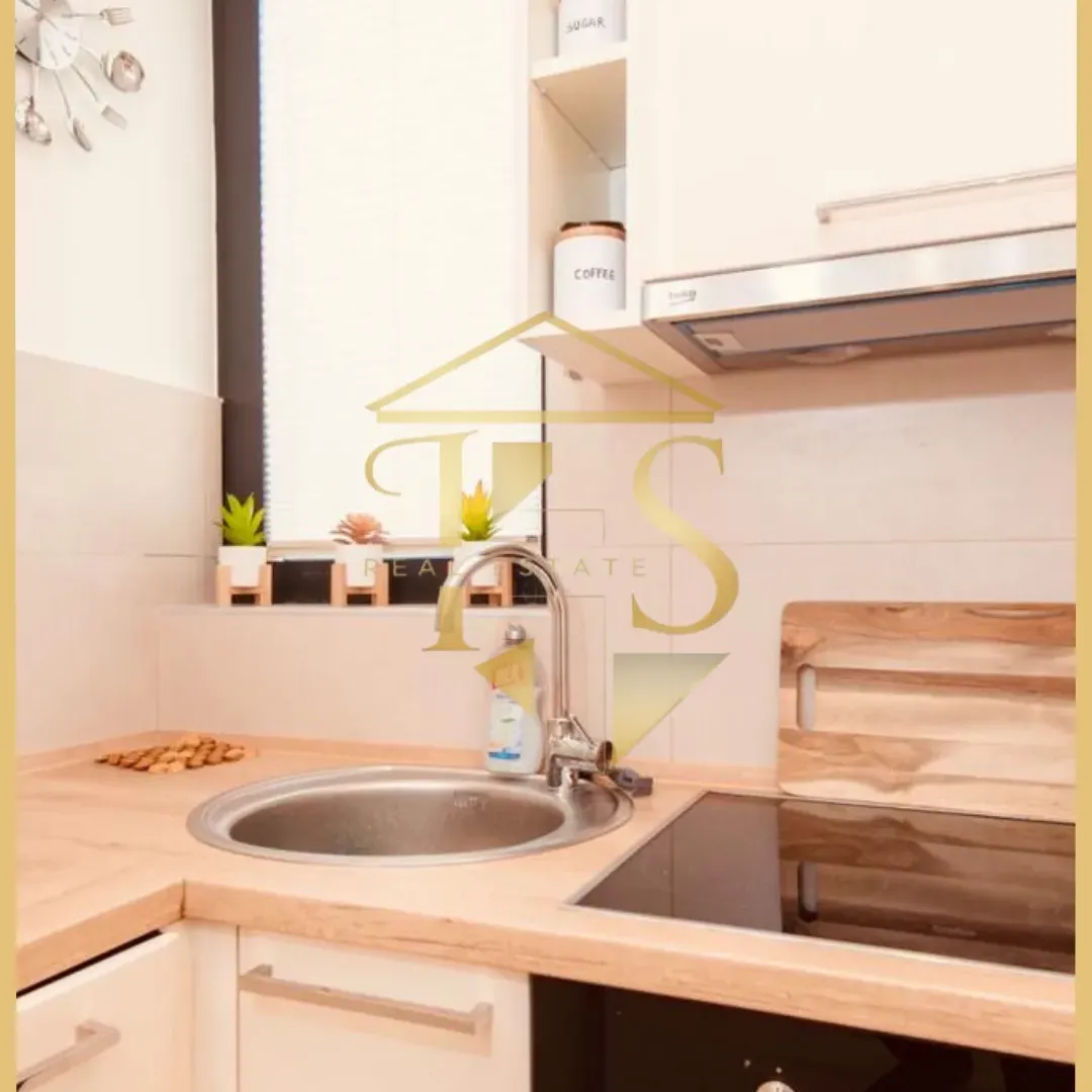 Izdavanje, jednosoban stan, 39m², Centar, Tivat