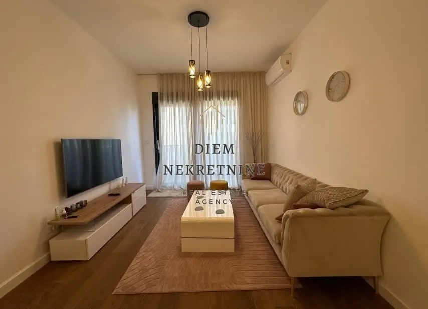 Rent, two bedroom apartment, 80m², Soho City, Bar