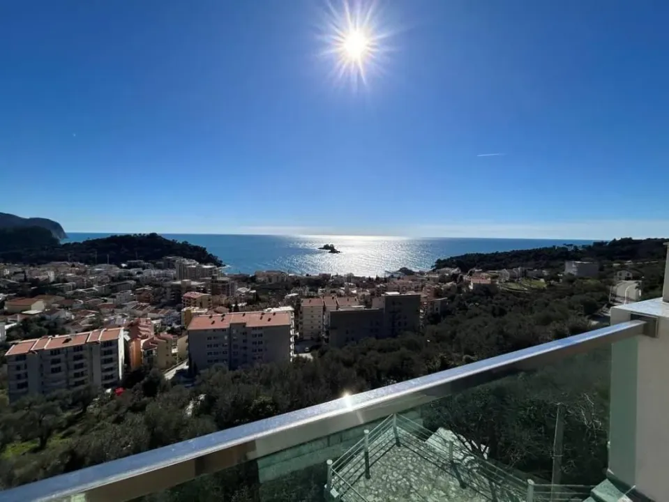 Sale, two bedroom apartment, 78m², Petrovac, Budva
