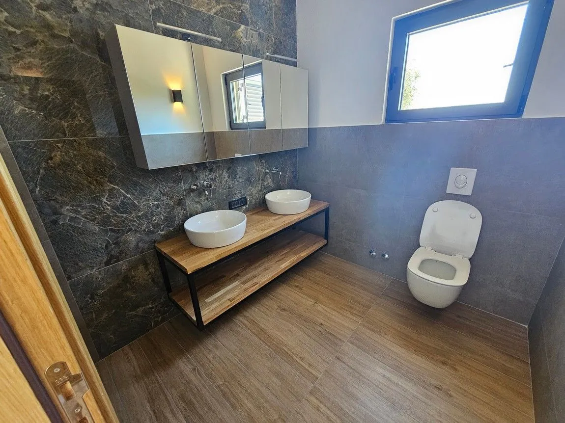 Sale, house, 430m², Blizikuće, Budva