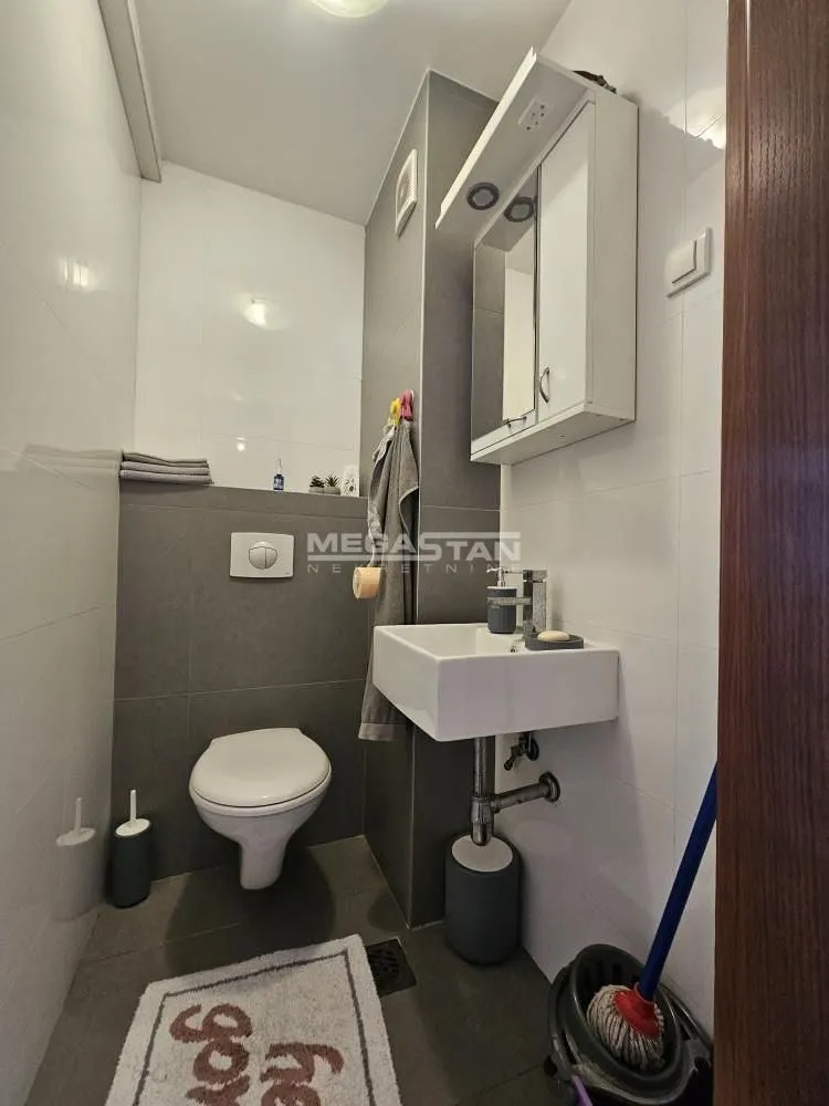 Sale, three bedroom apartment, 94m², Lion, Zvezdara Sve Podlokacije