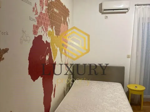 Rent, three bedroom apartment, 100m², Blok 9, Podgorica - image 4