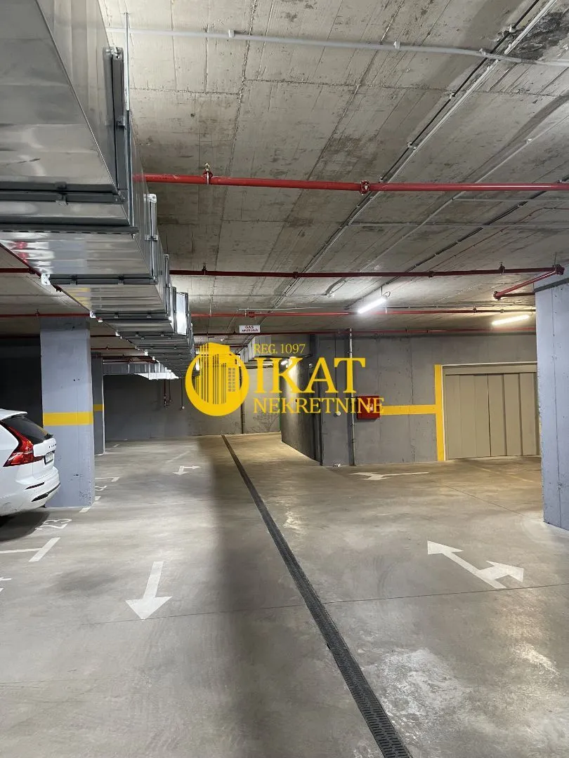 Sale, parking/garage, 16m², Crveni Krst, Beograd