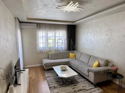 Rent, two bedroom apartment, 68m², Central Point, Podgorica - image 3