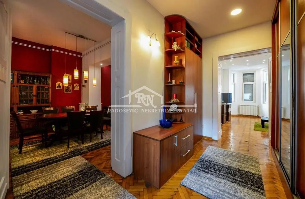 Sale, three bedroom apartment, 86m², Vračar Centar, Vračar Sve Podlokacije