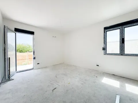 Prodaja, stan, 43m², Zabjelo, Podgorica - image 2