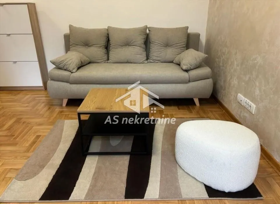 Rent, two bedroom apartment, 40m², Stari Grad, Beograd