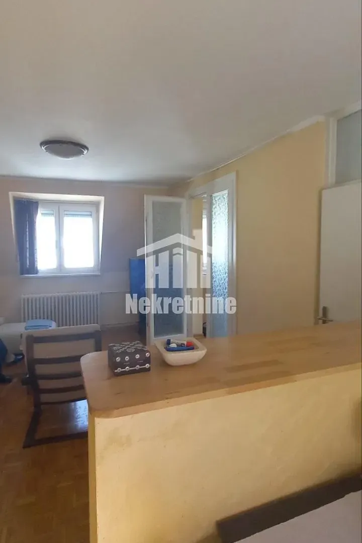 Sale, four bedroom apartment, 102m², Retenzija, Beograd