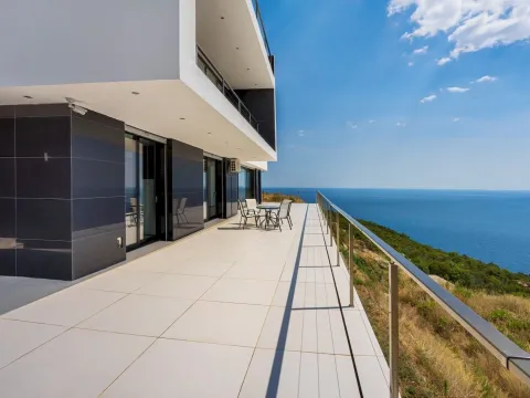 Izdavanje, kuća, 1150m², Krimovica, Kotor - image 31