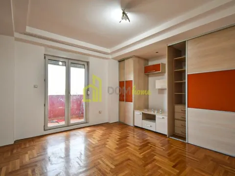 Prodaja, jednosoban stan, 56m², Krivi Most, Podgorica - image 8