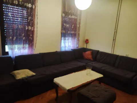 Izdavanje, kuća, 200m², Zagorič, Podgorica - image 12