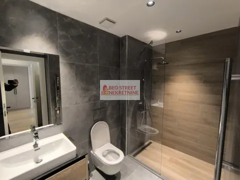 Izdavanje, trosoban stan, 75m², Savski Venac, Beograd - image 4