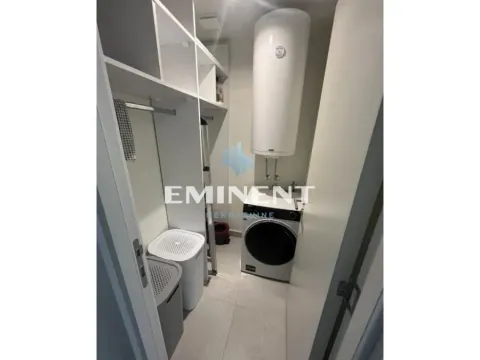 Rent, three bedroom apartment, 79m², Savski Venac, Beograd - image 14