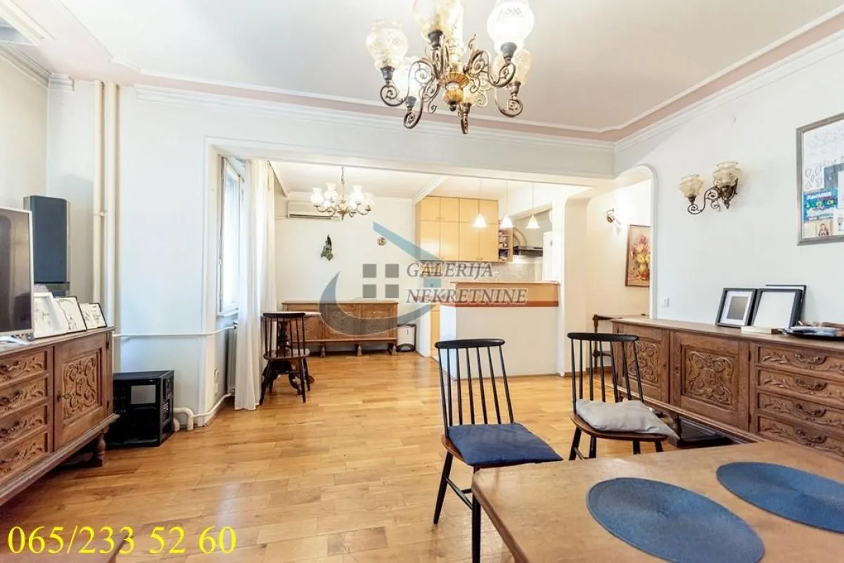 Prodaja, dvosoban stan, 64m², Vračar Sve Podlokacije, Beograd