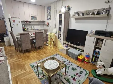Sale, two bedroom apartment, 49m², Telep, Novi Sad Sve Podlokacije - image 2