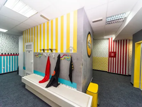 Sale, office space, 375m², Podgorica, Crna Gora - image 4