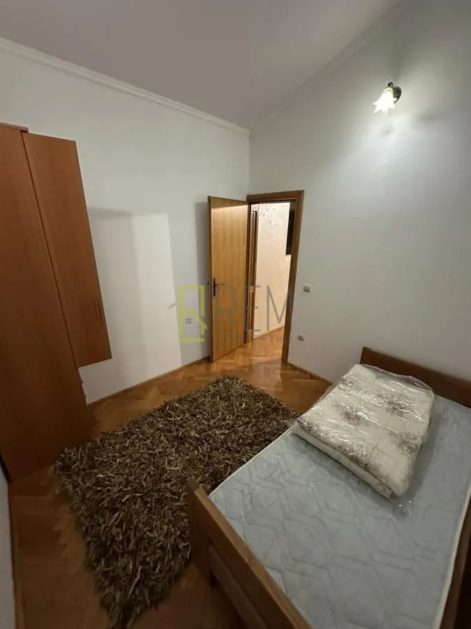 Rent, house, 170m², Gornja Gorica, Podgorica