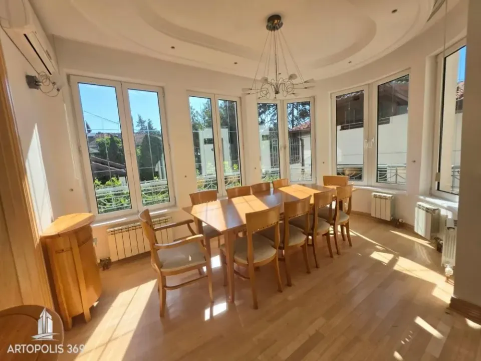 Rent, house, 290m², Zvezdin Stadion, Beograd
