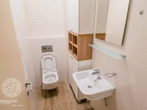 Prodaja, dvosoban stan, 71m², City Kvart, Podgorica - image 4