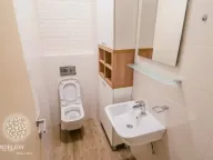 Prodaja, dvosoban stan, 71m², City Kvart, Podgorica - image 4