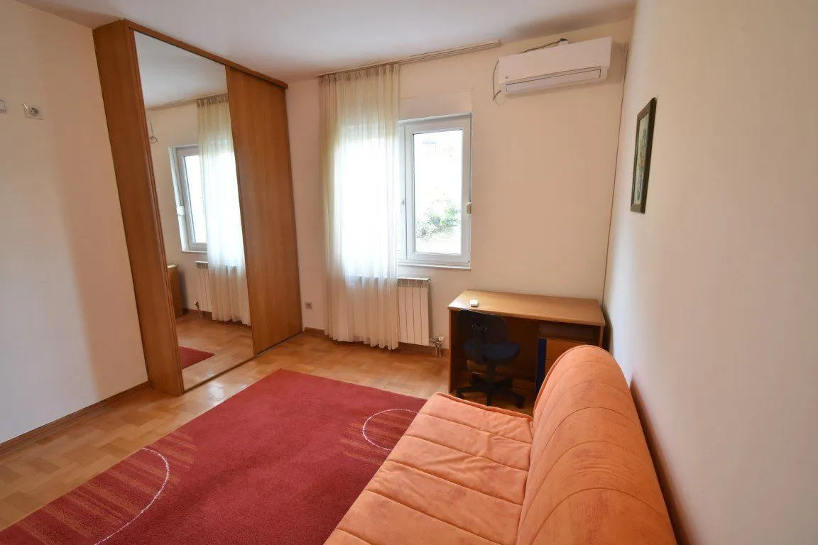 Rent, three bedroom apartment, 117m², Gorica C, Podgorica