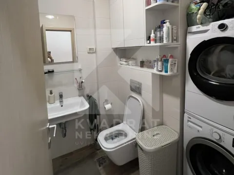 Prodaja, jednosoban stan, 53m², City Kvart, Podgorica - image 7
