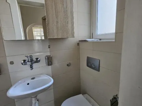 Rent, two bedroom apartment, 32m², Stari Grad, Beograd - image 19