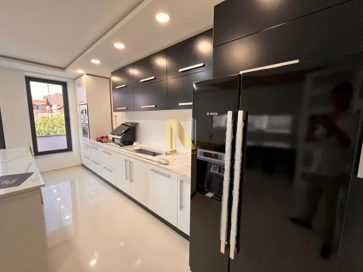 Prodaja, kuća, 591m², Sremska Kamenica, Petrovaradin