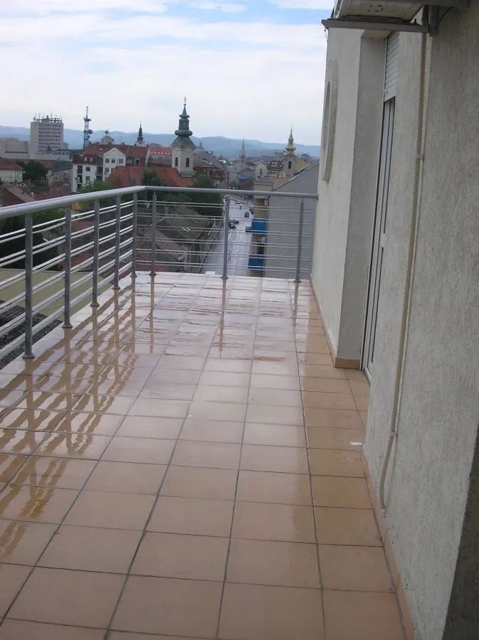 Prodaja, četvorosoban stan, 148m², Centar, Novi Sad