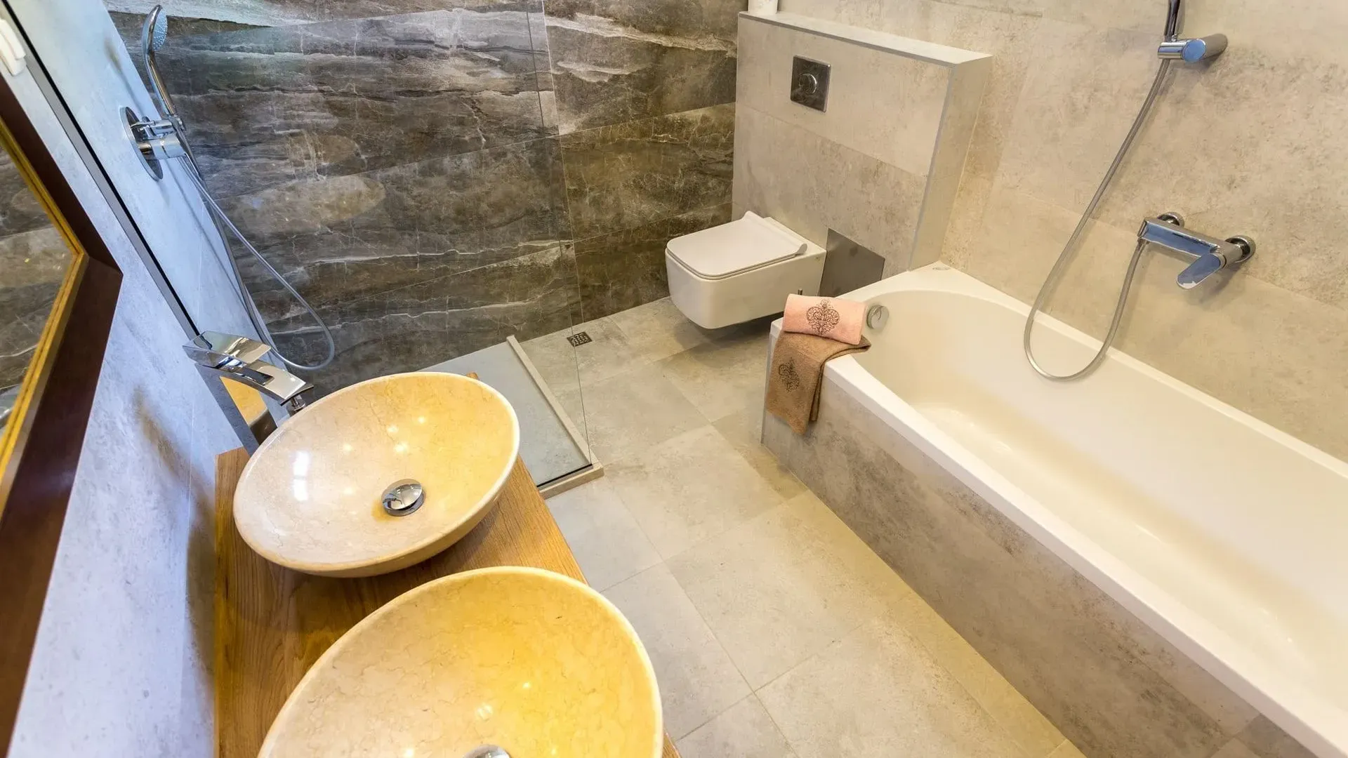 Prodaja, kuća, 360m², Đenovići, Herceg Novi