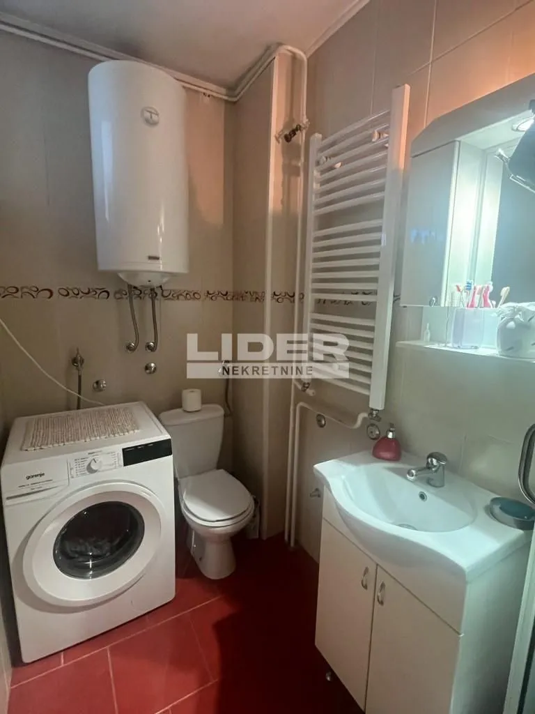 Prodaja, dvosoban stan, 67m², Novi Beograd Blok 37, Novi Beograd Sve Podlokacije