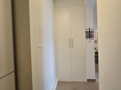 Sale, one bedroom apartment, 59m², Tivat, Crna Gora - image 2