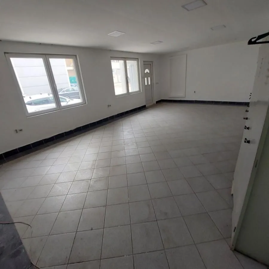 Rent, office space, 760m², Palilula, Niš