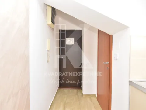Rent, one bedroom apartment, 38m², 1 maj, Podgorica - image 9