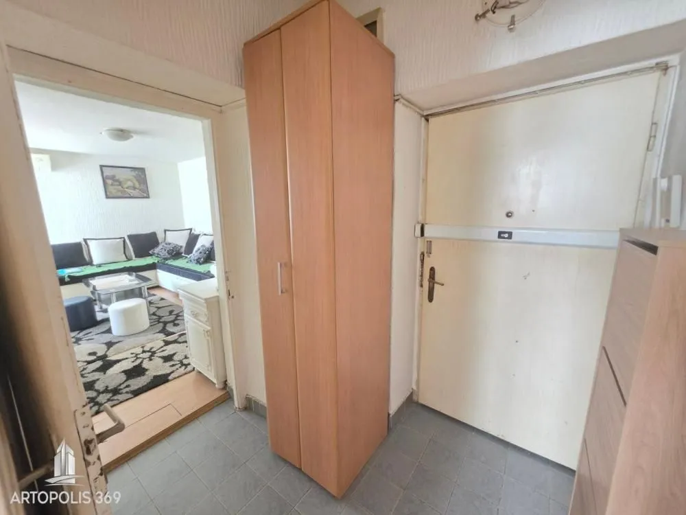 Izdavanje, jednosoban stan, 28m², Vračar Hram, Vračar Sve Podlokacije