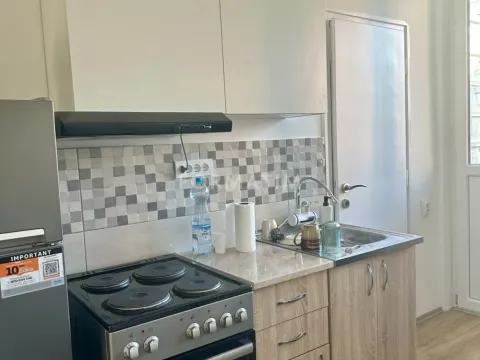 Izdavanje, dvosoban stan, 50m², Tašmajdan, Palilula Sve Podlokacije - image 3