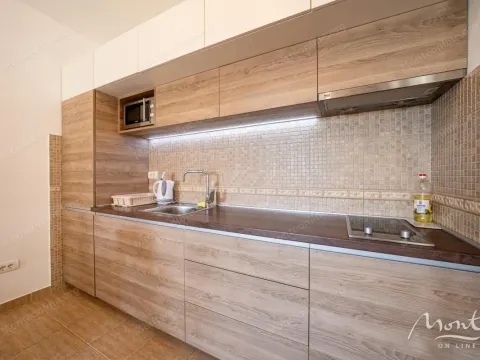 Sale, studio apartment, 45m², Bečići, Budva - image 8