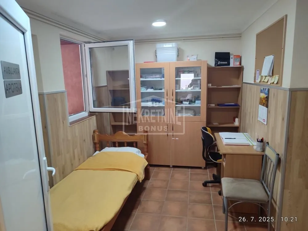 Sale, office space, 446m², Aleksandrovo, Subotica