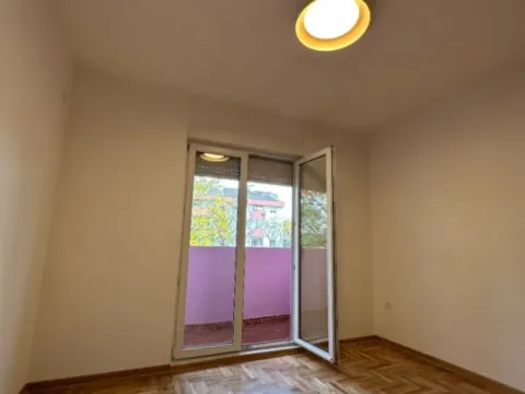 Izdavanje, jednosoban stan, 47m², Zabjelo, Podgorica - image 3