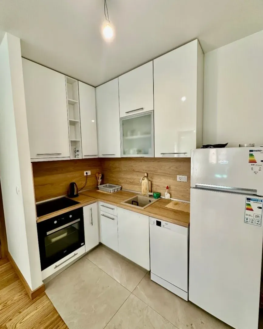 Izdavanje, jednosoban stan, 45m², City Kvart, Podgorica