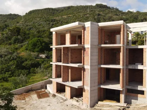 Prodaja, garsonjera, 27m², Tivat, Crna Gora - image 3