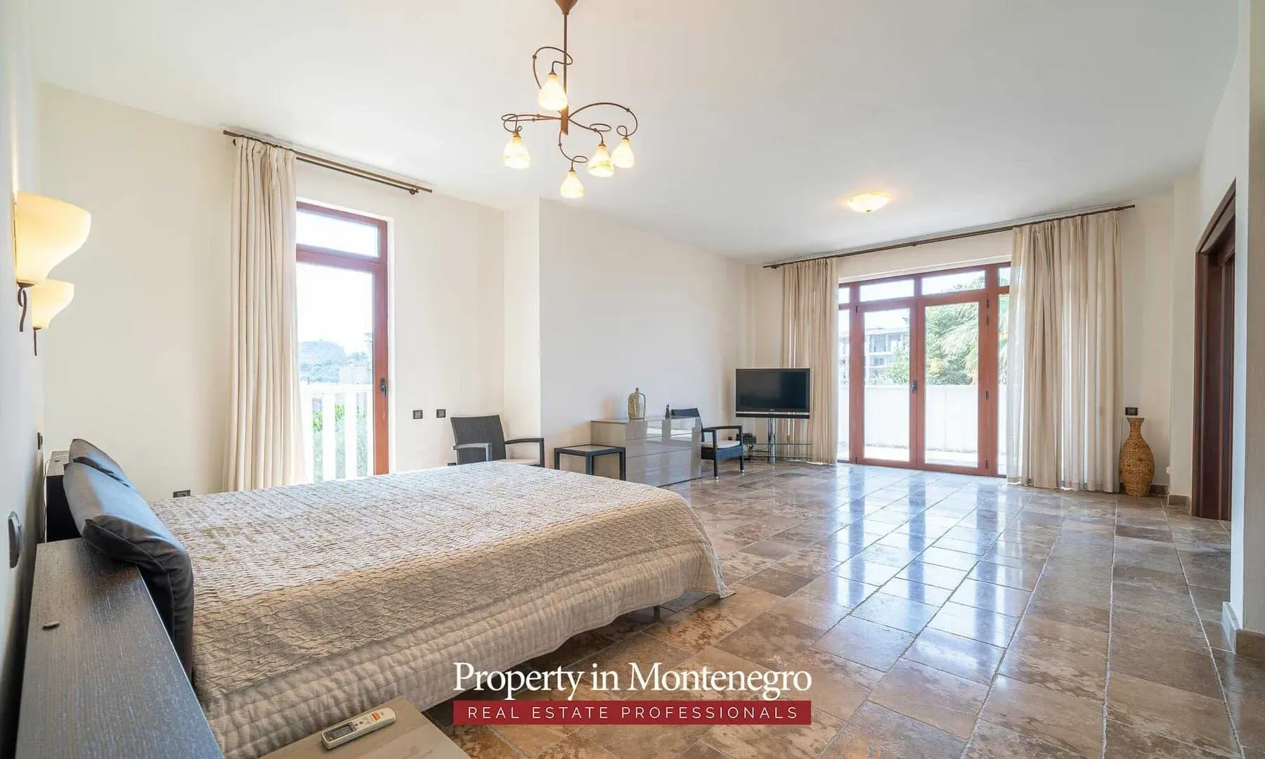 Sale, house, 971m², Petrovac, Budva