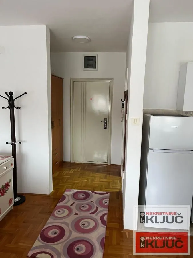 Rent, studio apartment, 26m², Grbavica, Novi Sad Sve Podlokacije
