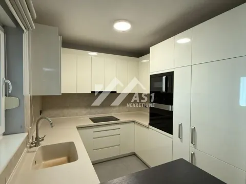 Izdavanje, četvorosoban stan, 113m², Nova Detelinara, Novi Sad Sve Podlokacije - image 2