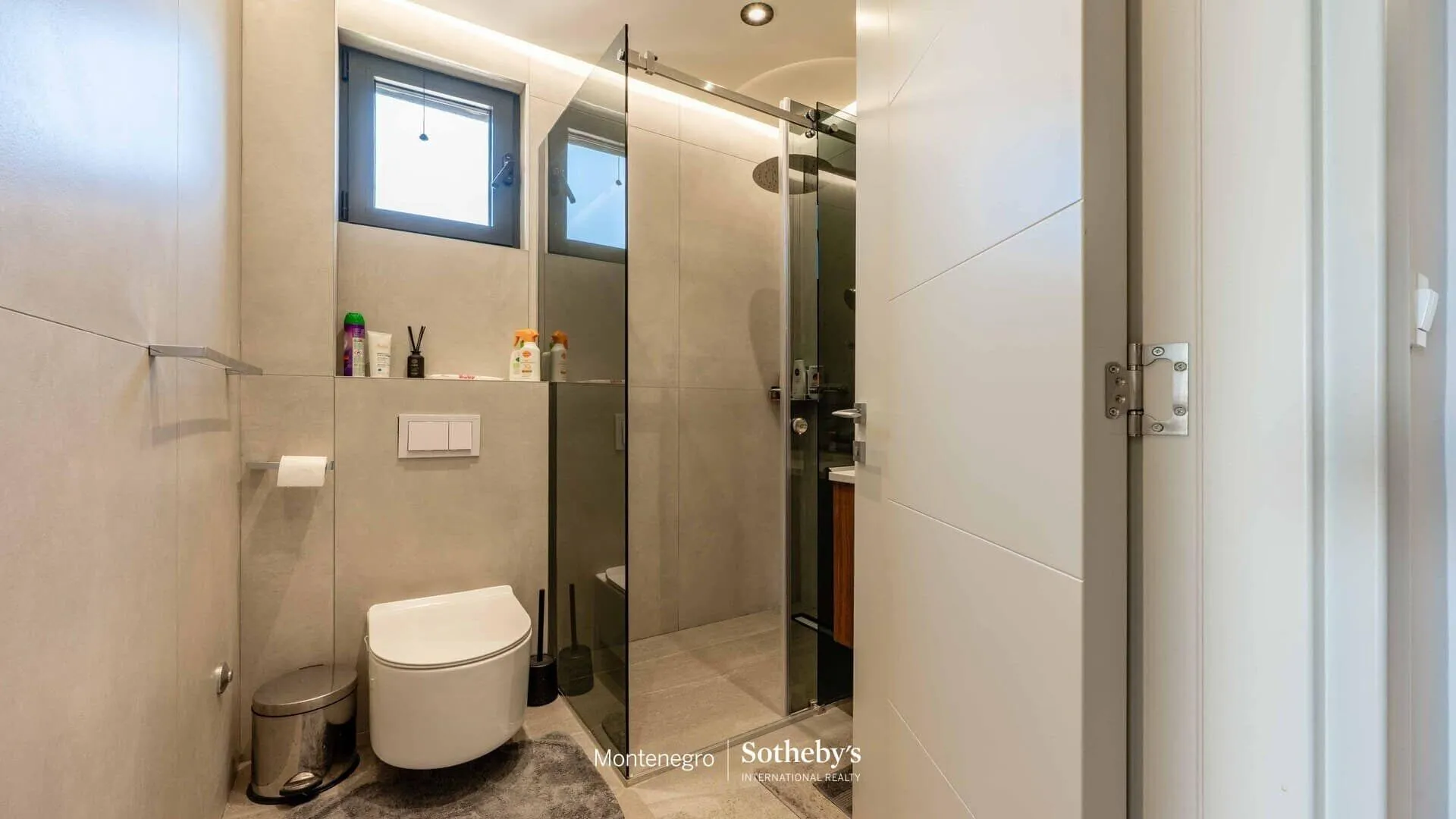 Sale, three bedroom apartment, 125m², Bečići, Budva