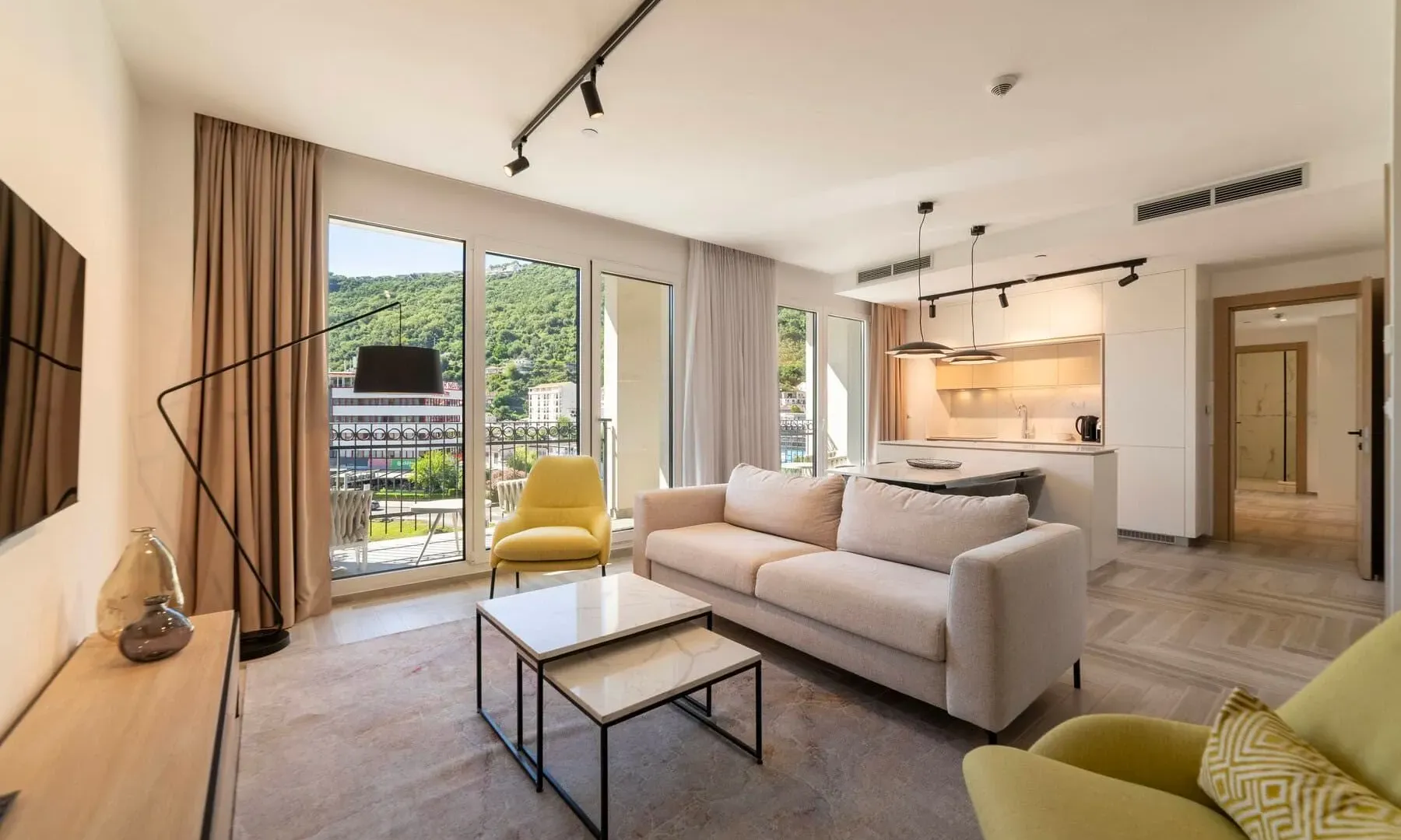 Prodaja, dvosoban stan, 94m², Kotor, Crna Gora