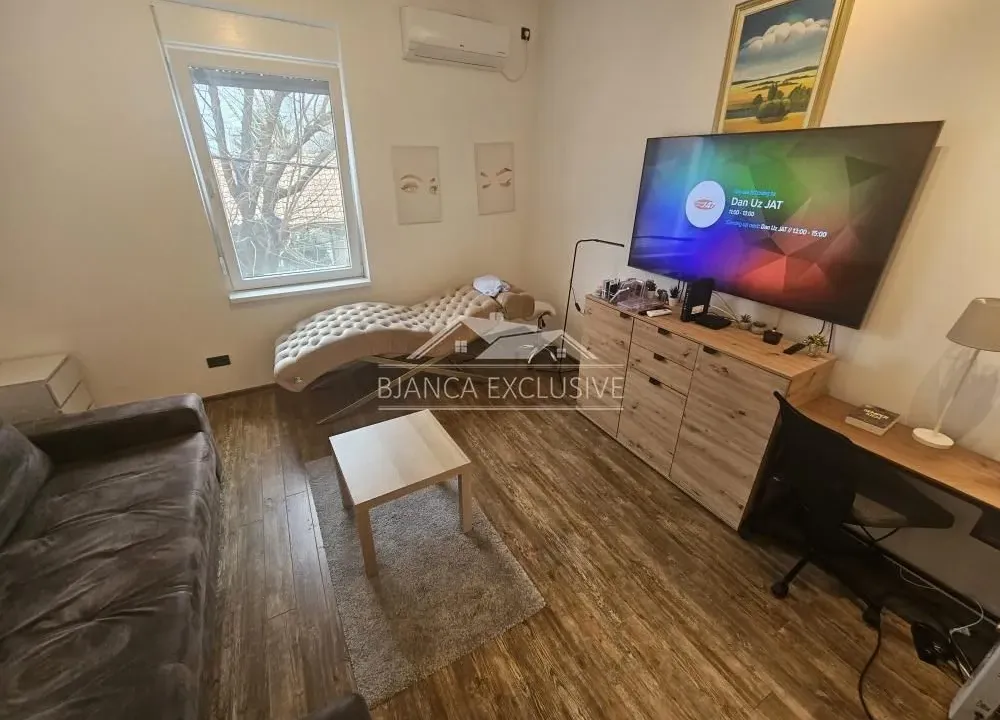 Prodaja, jednosoban stan, 28m², Savski Venac, Beograd